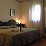 Le Mandolare