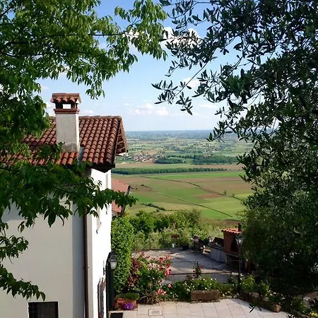 Le Mandolare Villaga